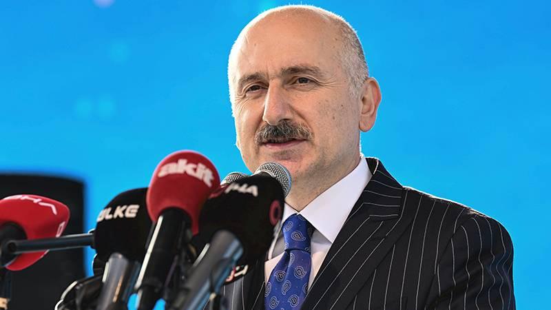 Bakan Karaismailoğlu'ndan İBB'ye: Tatil planları yapacaklarına, metro planları yapsalar keşke! 