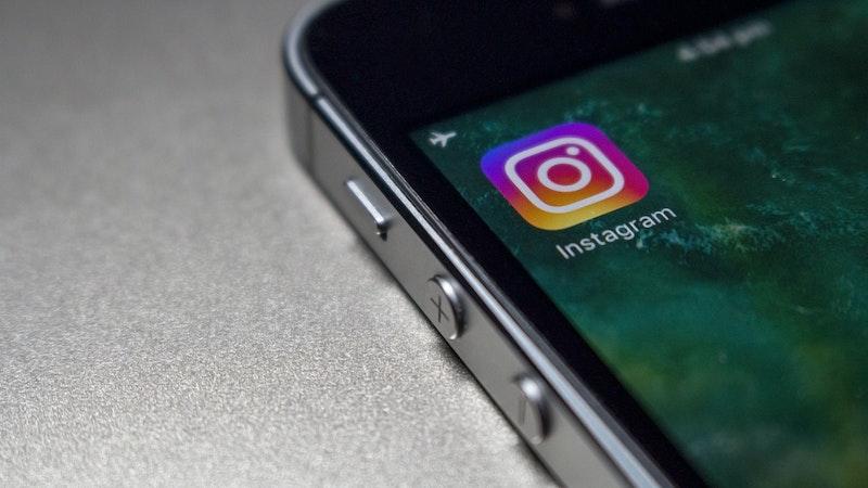 Instagram ve Facebook'tan "sansür" kararı