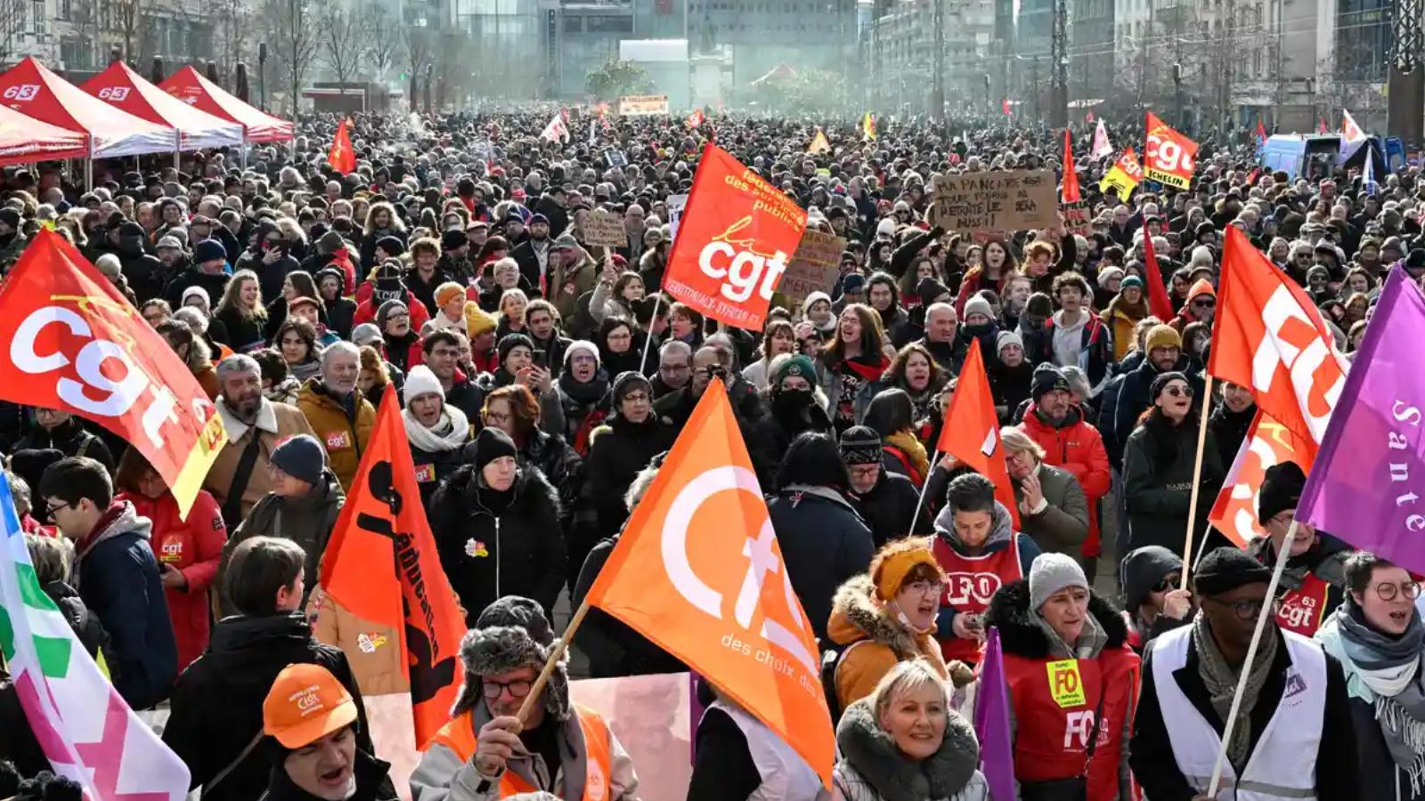 Fransa'da emeklilik reformu karşıtı eylemlere 1 milyondan fazla insan katıldı