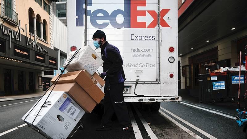 FedEx, yönetici ekibinin yüzde 10'undan fazlasını işten çıkaracak