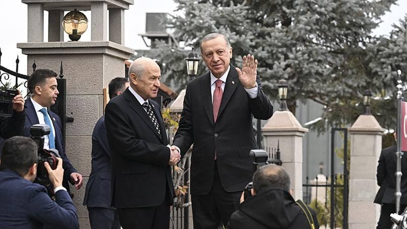 Erdoğan, MHP Genel Başkanı Bahçeli'yi evinde ziyaret etti