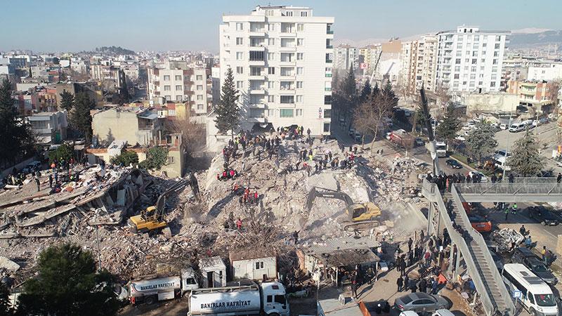 AFAD destek gönüllüsü deprem bölgesindeki koordinasyonsuzluğu anlattı: Tek yaptığımız beklemekti; halk isyan ediyordu!