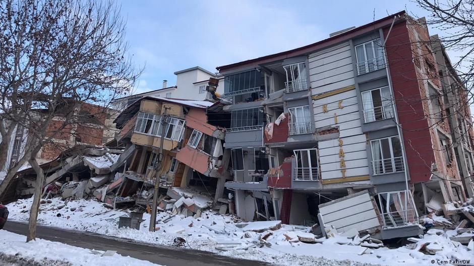 Deprem cinayetlerinde cezasızlık: Çürük binalardan kimler sorumlu?