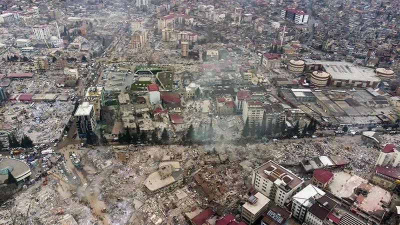 Demirtaş'tan Bakan Koca'ya: Felaket bölgelerinde ciddi sağlık sorunları yaşanıyor, daha fazla gecikmeden tabip odaları ile el ele vererek harekete geçin artık