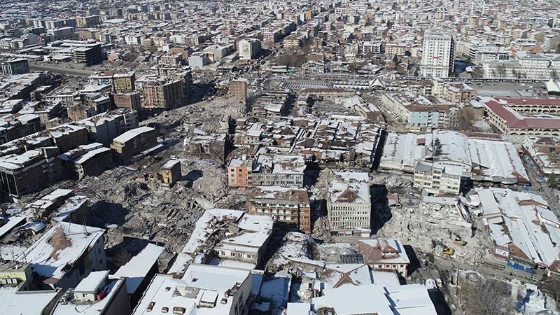 Malatya'da yıkılan binalarda kusuru olduğu belirtilen 26 kişi gözaltına alındı