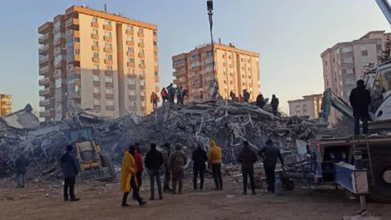 Prof. Dr. Yalçın: Deprem bölgesindeki her yurttaşımız bir doz tetanos aşısı yaptırmalı