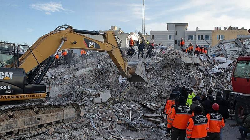 Adıyaman'da yıkılan İsias Otel'le ilgili dört gözaltı