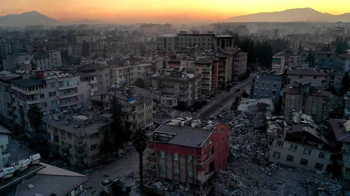 Sabah yazarı: Hatay'dan başlayan göçü ciddiye almak zorundayız