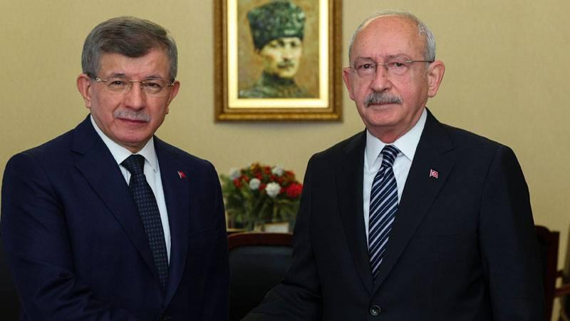 Davutoğlu’ndan Kılıçdaroğlu’na taziye ziyareti