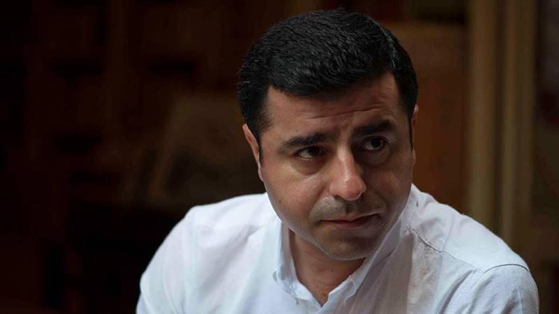 Demirtaş: Trol ordusu, seçim akşamı “Erdoğan kazandı” algısını oturtmaya çalışacak, motivasyonumuzu kırmayı deneyecekler