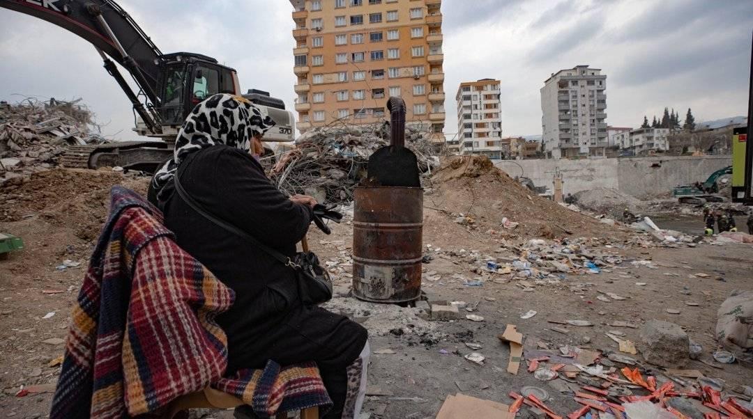 CHP’li vekillerden "Depremzedenin borçları silinsin" çağrısı