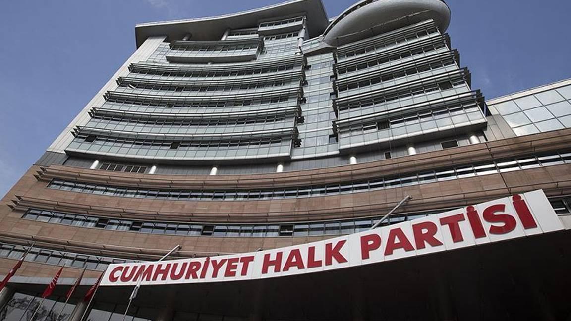 "CHP'nin liste mesaisinde kapılar çarpıldı, yumruklaşmaya varan bir arbede çıktı" iddiası