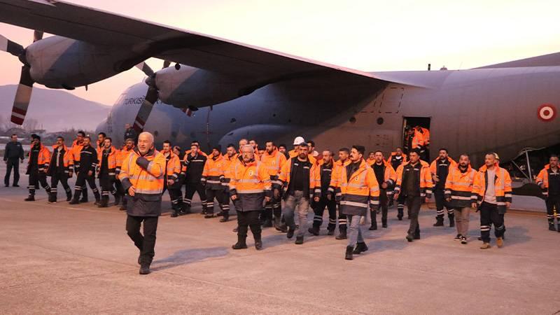 Arama-kurtarma çalışmalarını tamamlayan son madenci kafilesi de Zonguldak'a döndü