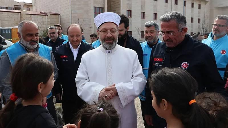 Diyanet İşleri Başkanı Ali Erbaş: 20 bin hocamızla deprem bölgesinde çalıştık