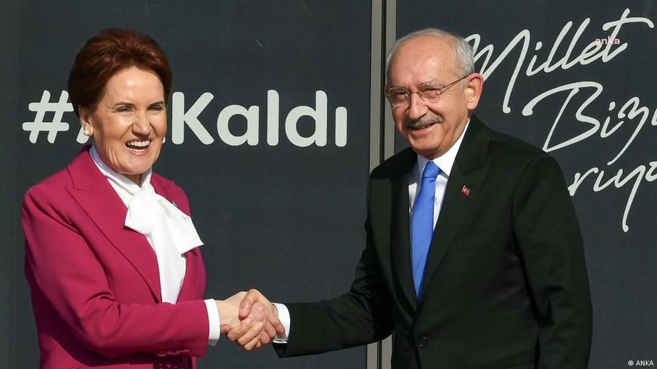 Akşener'in çıkışı sonrası partiler olağanüstü toplanıyor