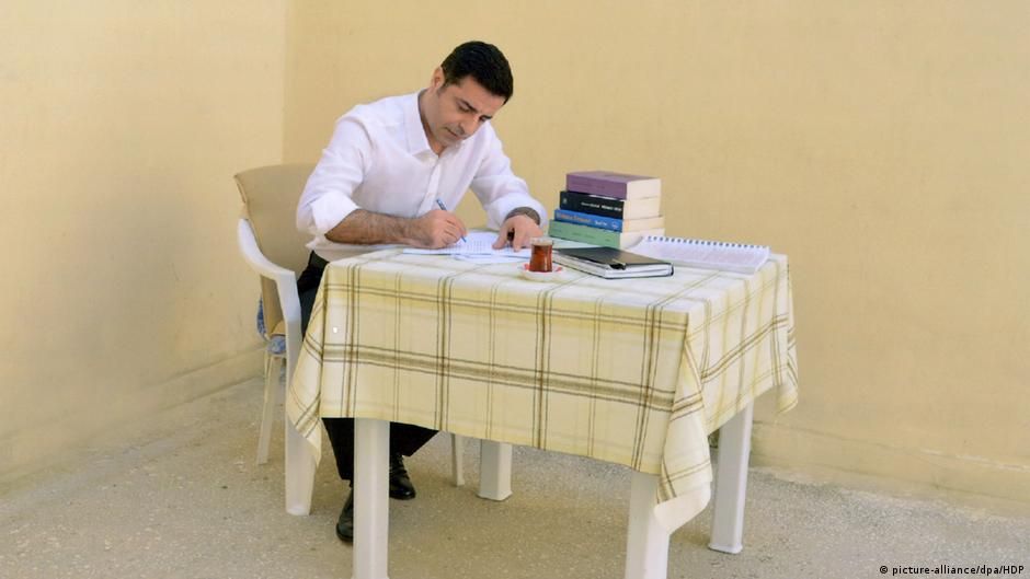 Demirtaş'tan Akşener'e: HDP seçmeni nasıl ikna olacak?