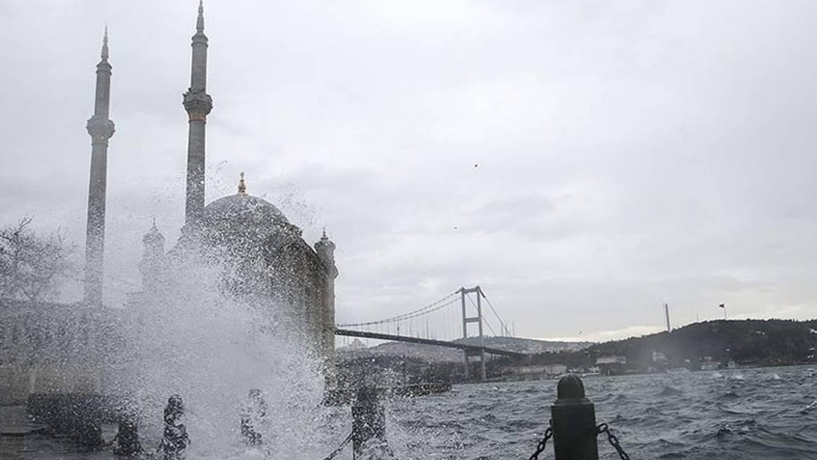 Marmara Bölgesi'nde kuvvetli yağış ve fırtına bekleniyor: AFAD ve AKOM İstanbulluları uyardı!