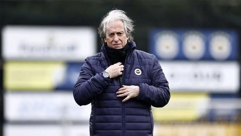 Jorge Jesus'tan ayrılık açıklaması: Şu anda ne mayıs ayını ne de ayrılığı düşünüyorum