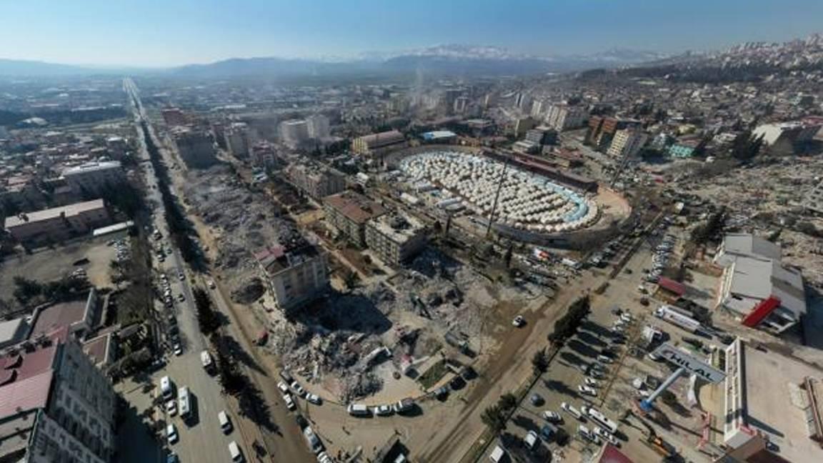 YÖK Başkanı Prof. Dr. Özvar, deprem bölgesinde 106 ağır hasarlı üniversite binası bulunduğunu söyledi 