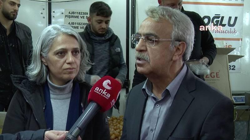 Mithat Sancar, deprem bölgesi İskenderun'da: "Doğal afet diye sunulanların hepsi birer siyasal felakettir"