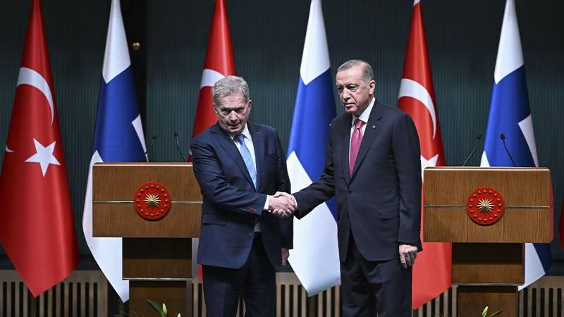 NATO Genel Sekreteri Stoltenberg: Türkiye'nin, Finlandiya'nın NATO üyeliğine yönelik kararını memnuniyetle karşılıyorum