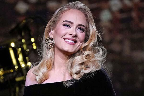 Adele'den konser filmi müjdesi