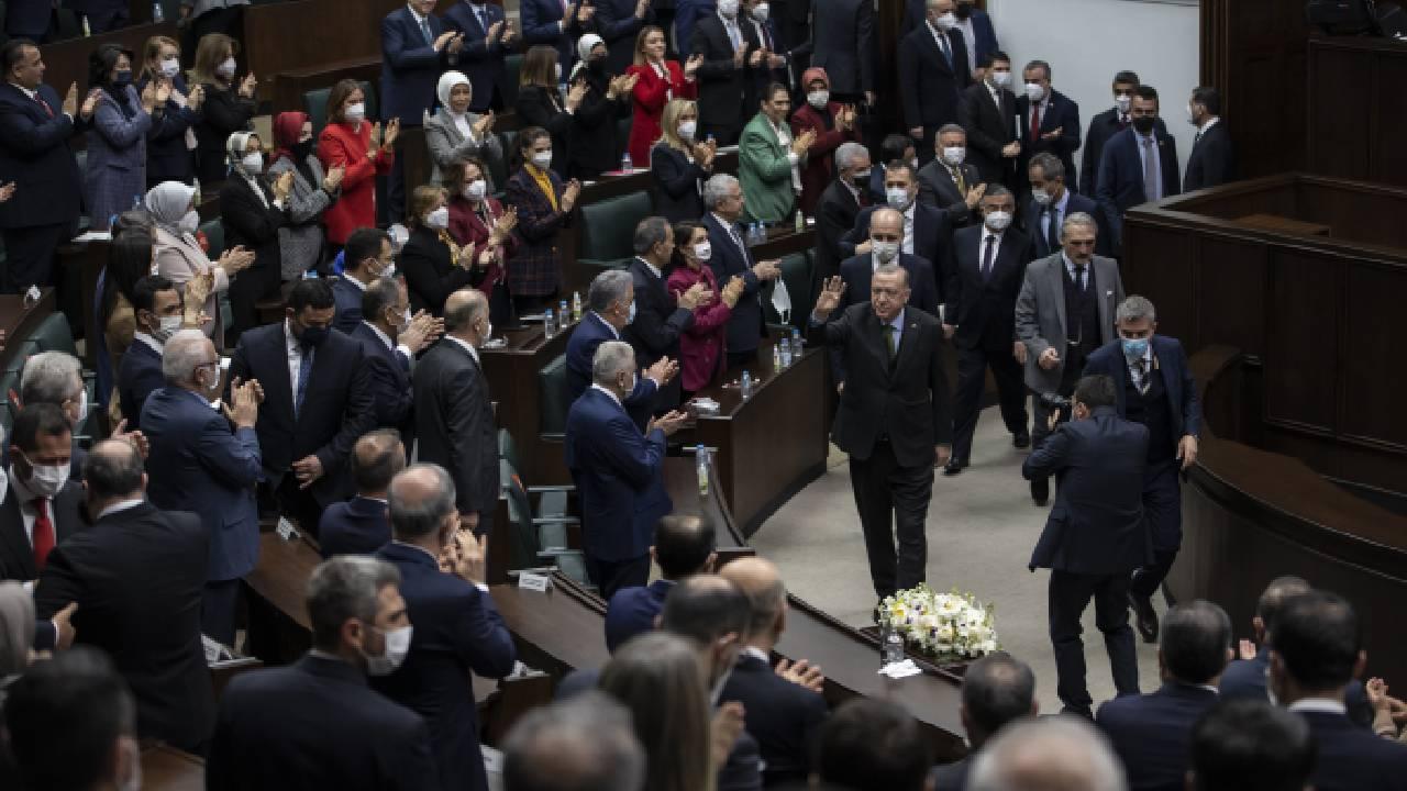 Yeni Akit yazarı Şanlıdağ: Helal-haram sınırı gözetmeksizin zenginleşen bir AKP’li sınıf var, temizlenmezse partinin bir seçimlik ömrü kaldı