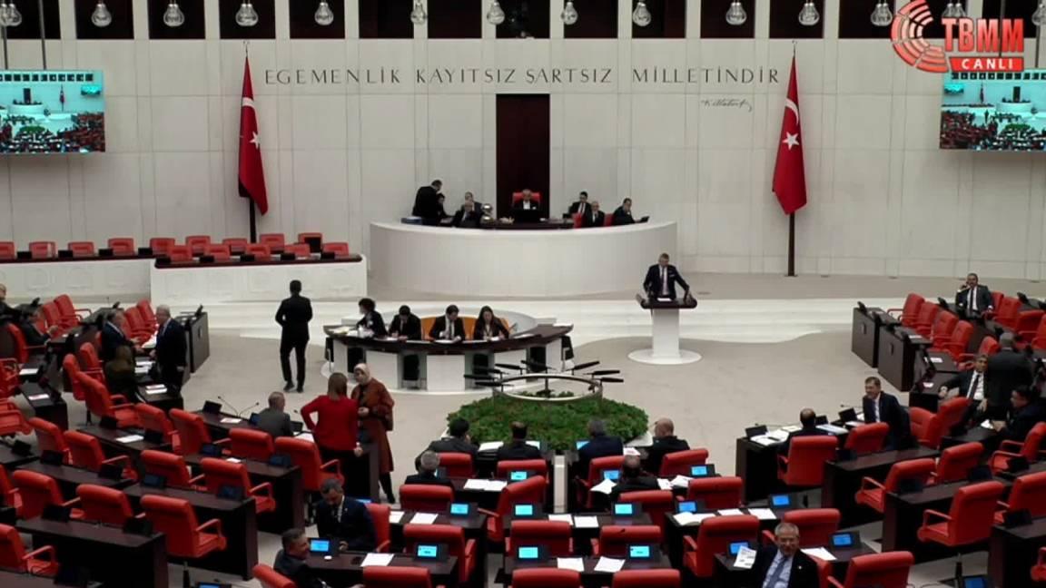 İyi Parti'nin Türkiye'nin, IKBY ile petrol ticareti nedeniyle tazminata mahkum edilmesine ilişkin görüşme önerisi AKP ve MHP tarafından reddedildi