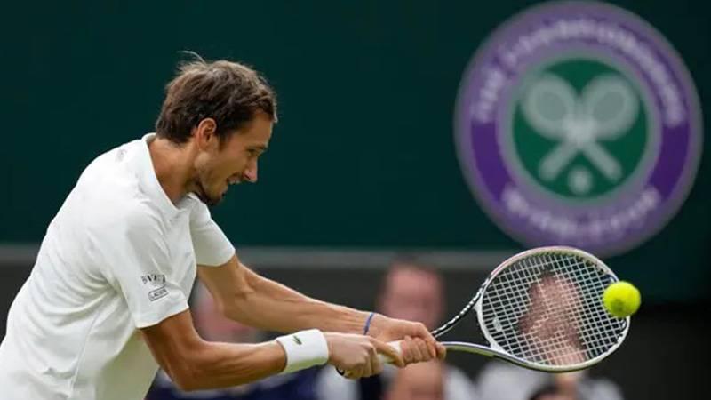 Rus ve Belaruslu tenisçiler, Wimbledon'a "tarafsız" sporcu olarak katılacak