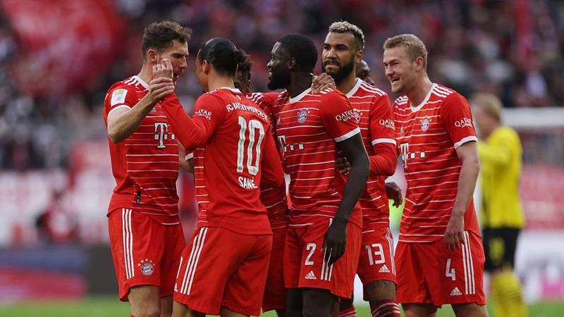 Bayern Münih Dortmund'u 4 golle geçti, liderliği geri aldı!