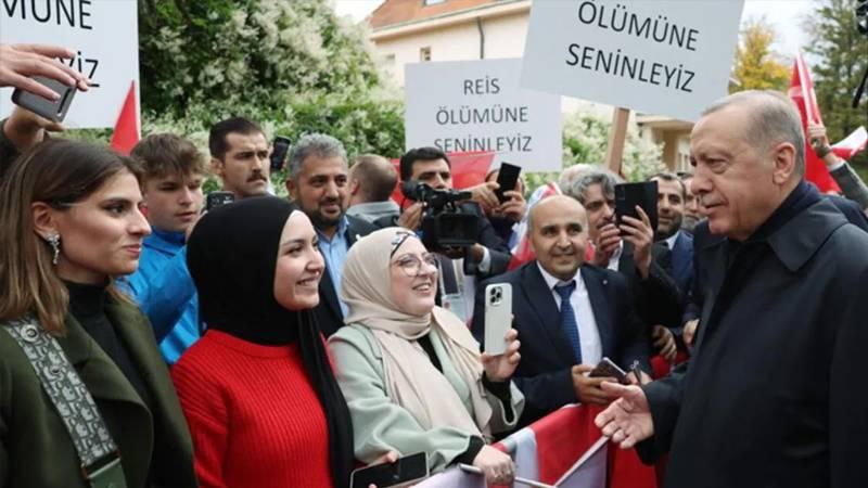 Ahmet Taşgetiren: Kader seçimi söylemi "Tayyip Erdoğan misyonu"na inanmış kitleyi hedef alıyor