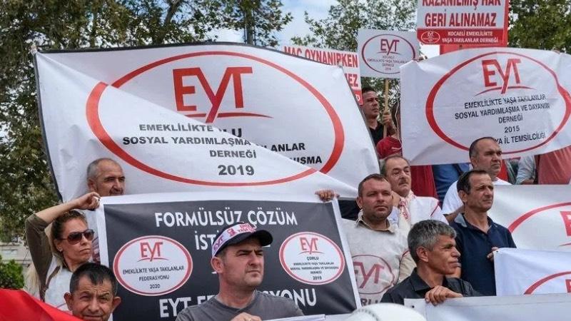 MEB, emekli olup aynı iş yerinde görev alacak öğretmenler için EYT düzenlemesi yaptı