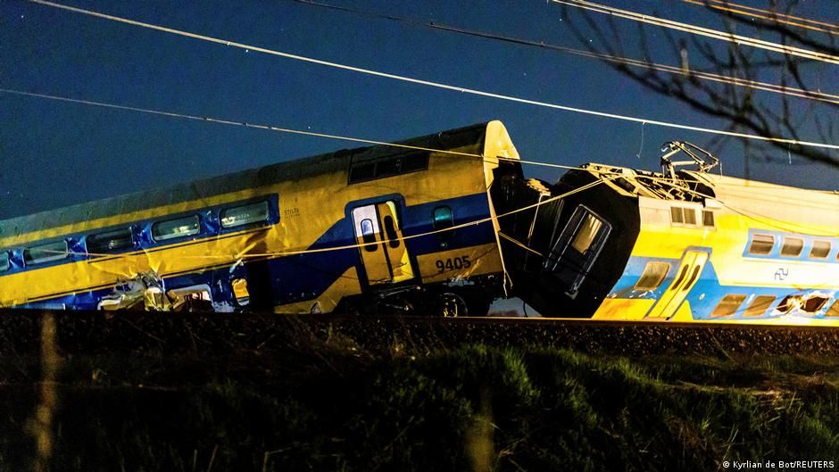 Hollanda'da tren kazası: En az 1 ölü, 30 yaralı