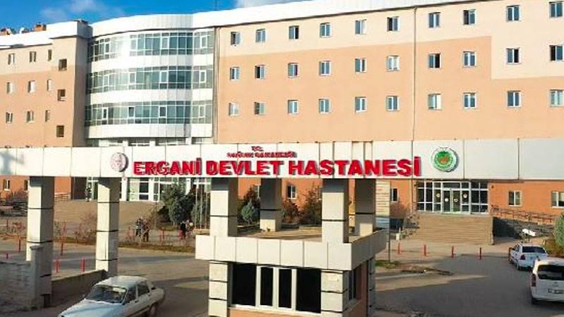 Hemşire bandı çıkarırken bebeğin parmağını kesti, soruşturma başlatıldı