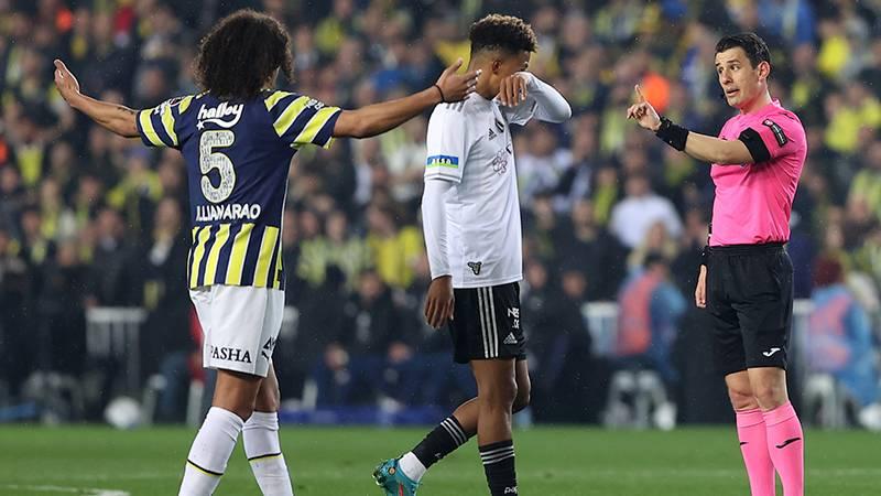 Fenerbahçe'nin Beşiktaş'a 4-2 yenildiği karşılaşmayı Halil Umut Meler yönetmişti.