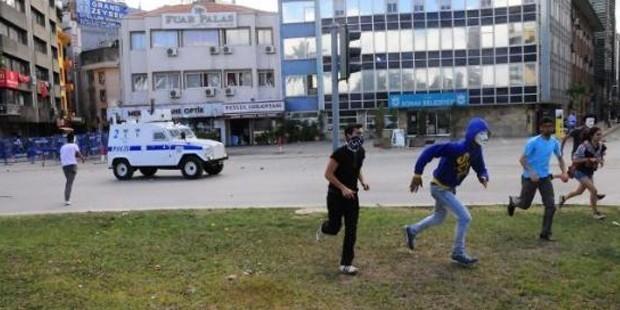 Türkiye'nin birçok ilinde polisten Gezi Parkı destekçilerine müdahale!