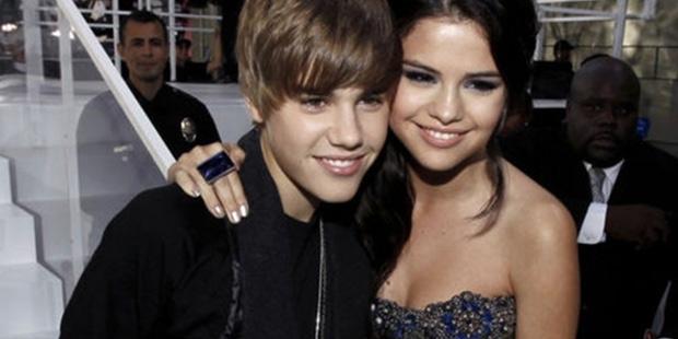 Justin Bieber ile Selena Gomez Instagram'da birbirine girdi