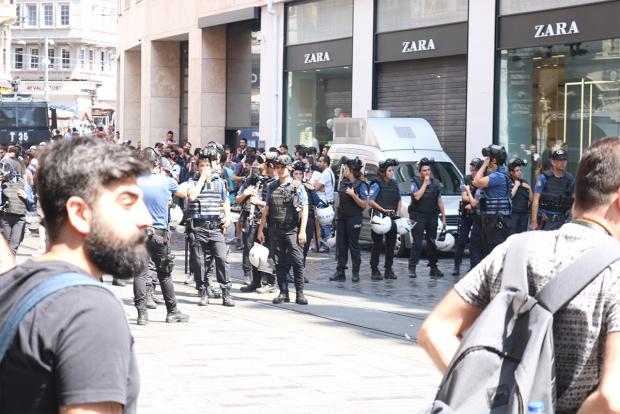 İşte kare kare Taksim'deki polis müdahalesi