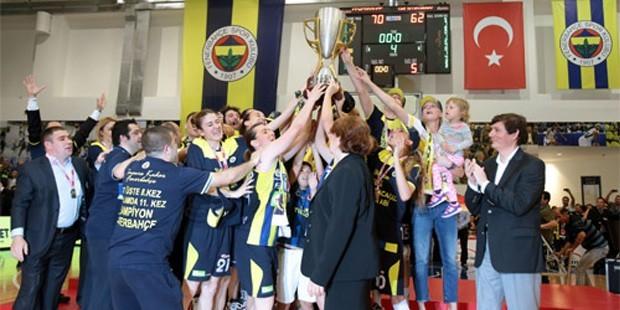 Potada şampiyon Fenerbahçe