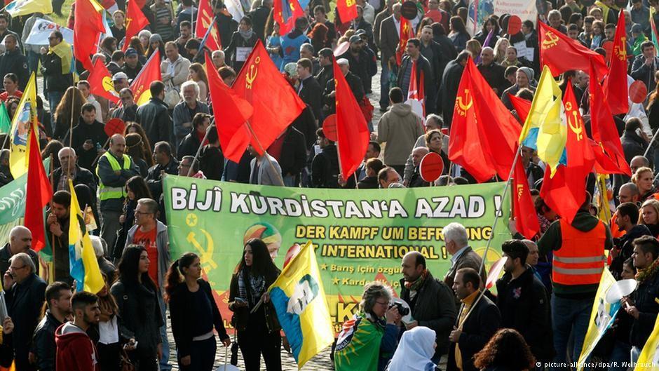 Düsseldorf’ta IŞİD protestosu