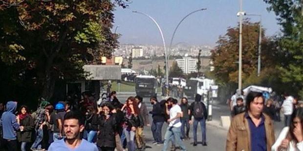 ODTÜ'de Kobanê eylemlerine polis müdahalesi