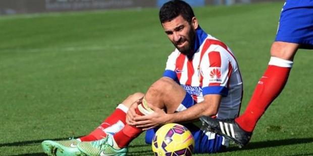 Arda Turan sakatlandı