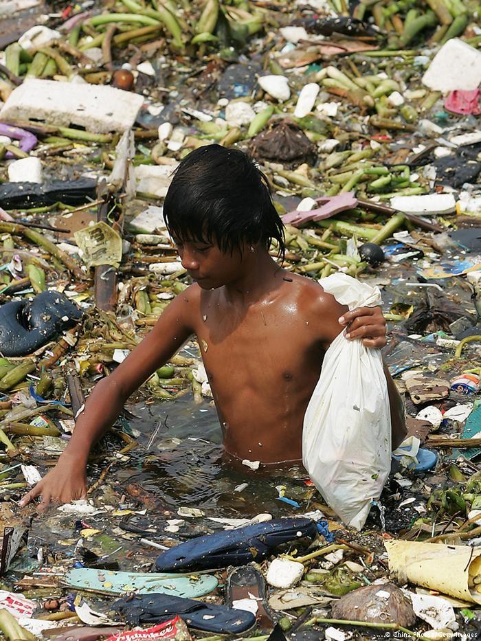 Denizlere plastik akıyor