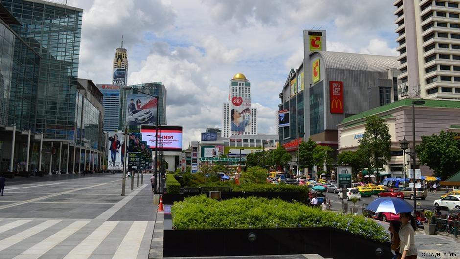 Bangkok'da şiddetli patlama