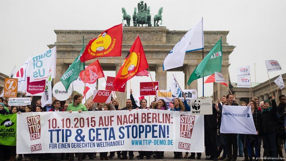 Berlin'de TTIP protestosu