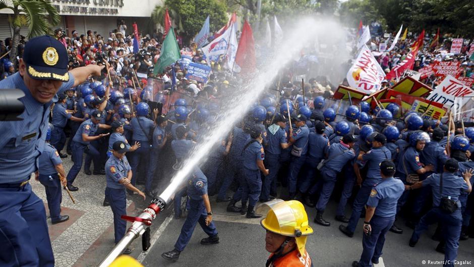 APEC zirvesine protesto