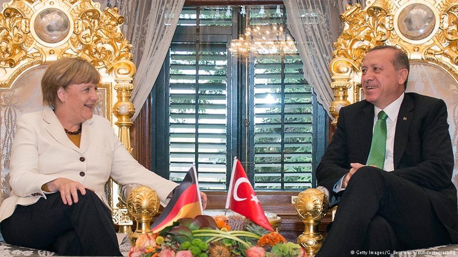 Çoğunluk Merkel'e karşı