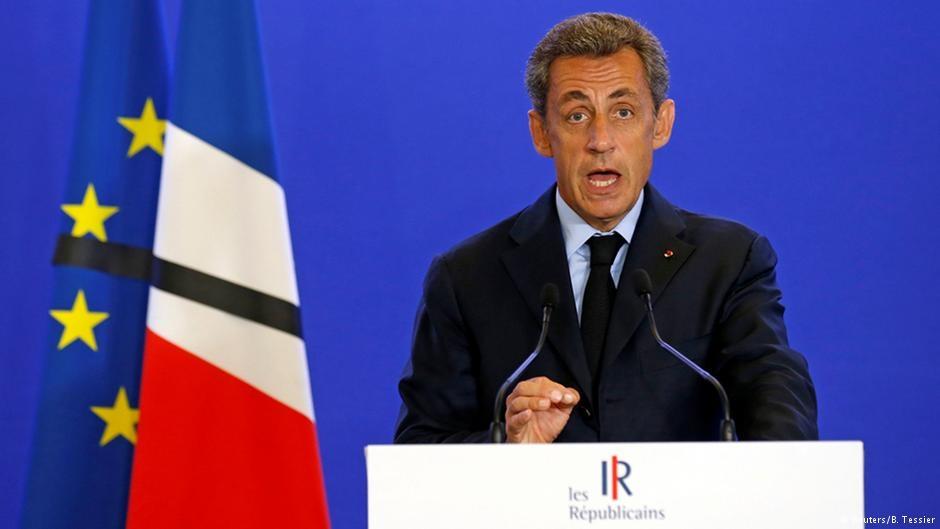 Sarkozy adaylığını açıkladı