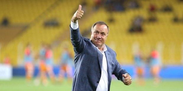 Advocaat sistemi değiştiriyor