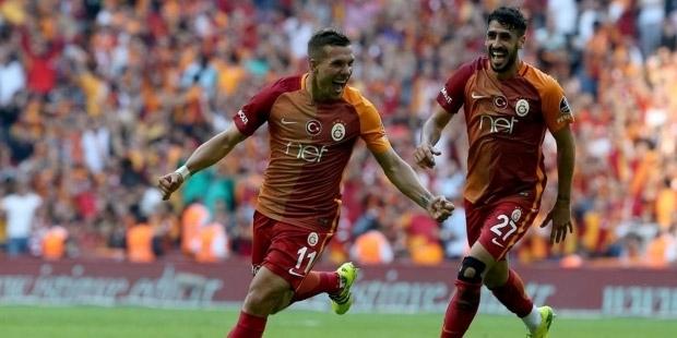 Podolski'ye Çin'den servet